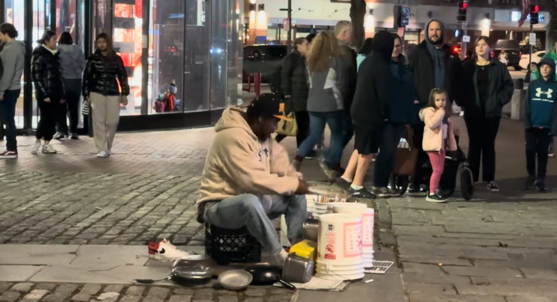 Street busker in Boston City