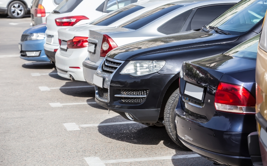 Dubai announces free parking